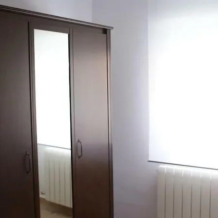 Espacioso Frente Al Corte Ingles Con Plaza De Garaje Gratis - Vu75 *