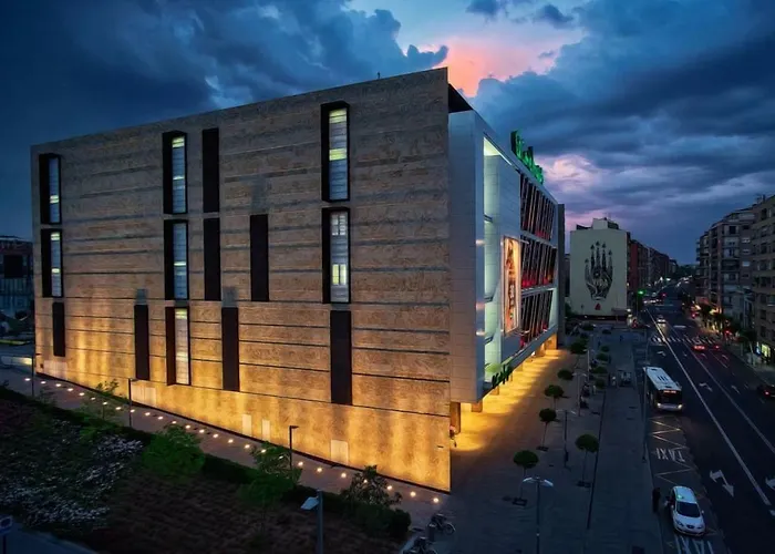 Apartment Espacioso Frente Al Corte Ingles Con Plaza De Garaje Gratis - Vu75 *